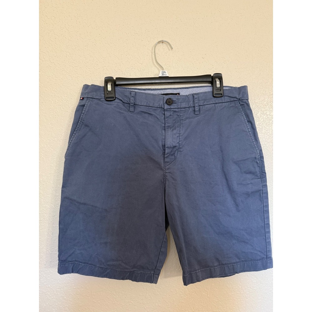 Tommy Hilfiger Men's Blue Chino Shorts Size 33 Flat Front Casual Summer